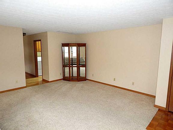 3rd image of 321 E College Ave #17