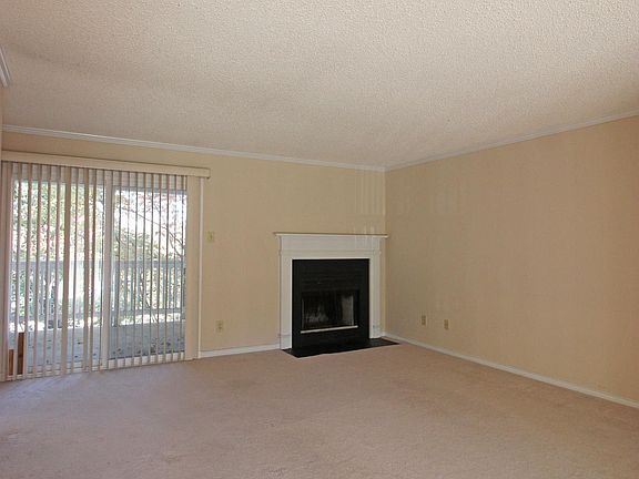 3rd image of 1543 Lincoln Way Suite 201