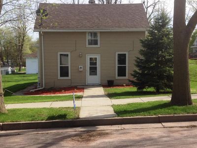 605 E 7th St, Dell Rapids, SD, 57022