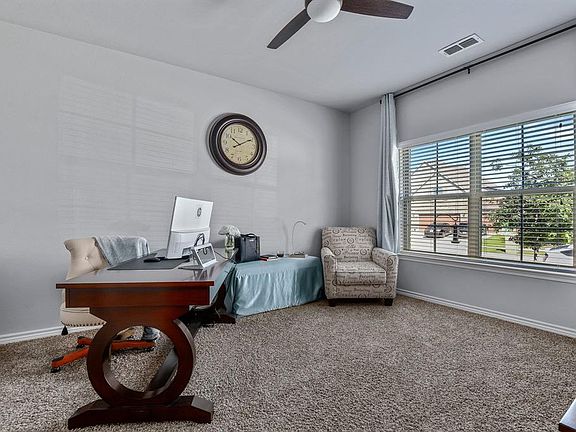 4th image of 3004 Lakefield Dr