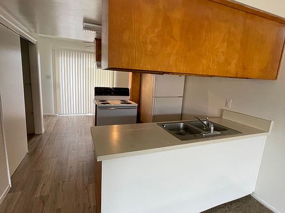 4th image of 1124 S Shady St APT 205