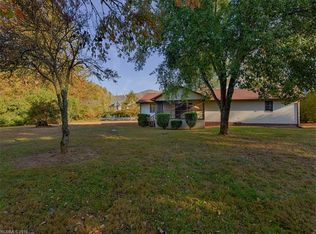 73 John Allman Ln, Sylva, NC 28779