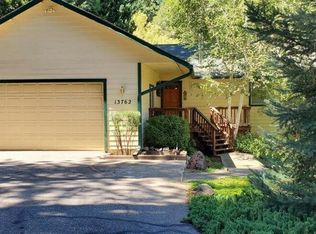 13762 Meadow Dr, Grass Valley, CA 95945