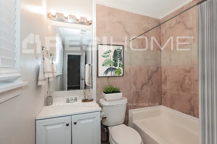 3943 Woodland Cir SE — Photo 9