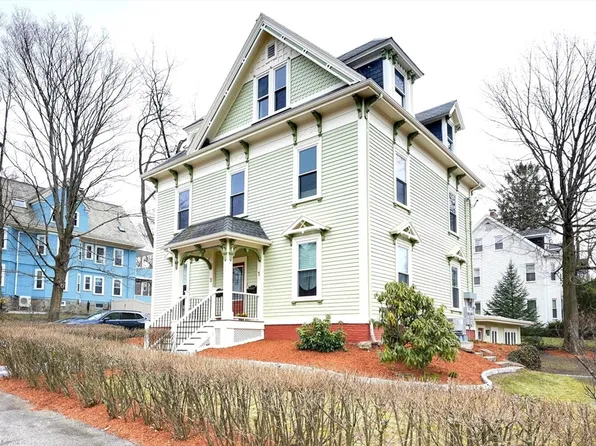 11 Center St #3, Watertown, MA 02472
