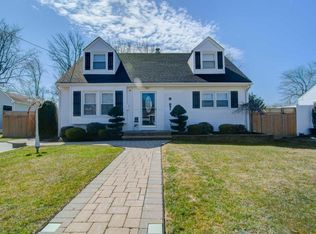 38 Pearce Ave, Eatontown, NJ 07724