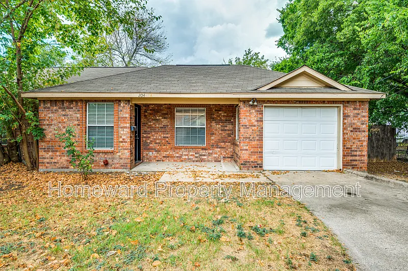 2 bed, 1.0 bath, 990 sqft, $1,595 — Photo 1