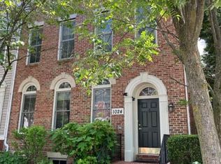 1024 Crestfield Dr, Rockville, MD 20850