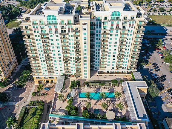 5th image of 800 N Tamiami Trl Unit 1109