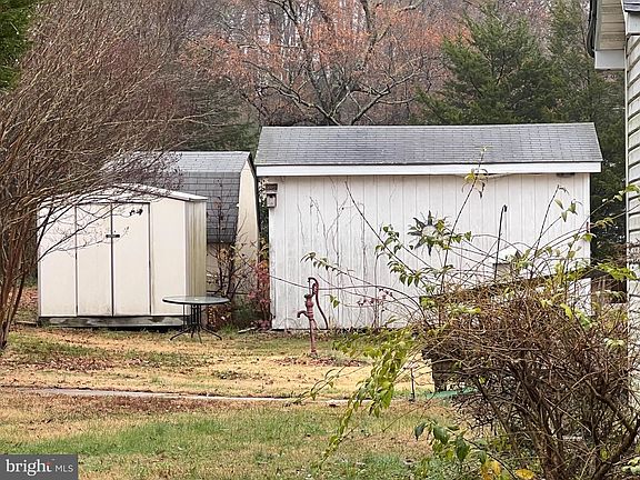 3rd image of 20770 Langley Rd