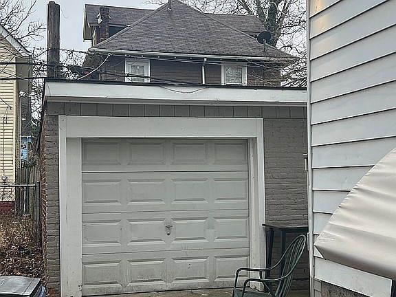 2nd image of 9608 Parmelee Ave