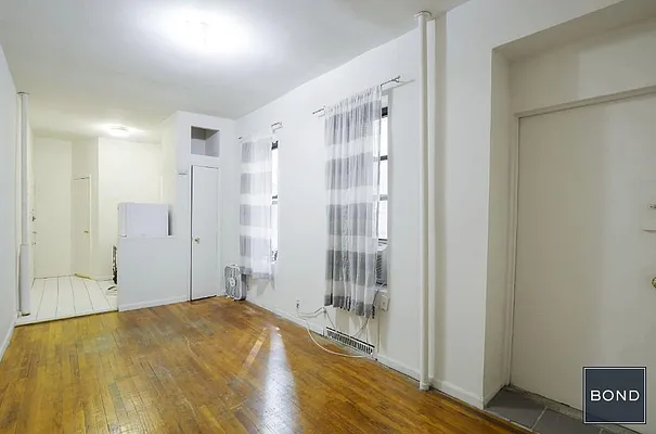 Rented by Bond New York | media 14