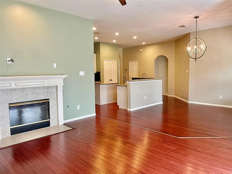 608 Biscayne Bend Ln — Photo 8