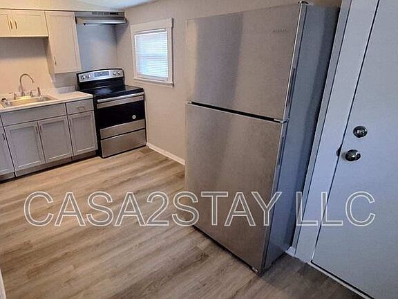 3rd image of 720 Hardy Ave Unit 2