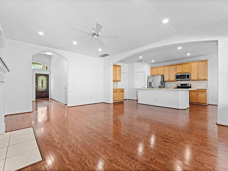 39 E Burberry Cir — Photo 9