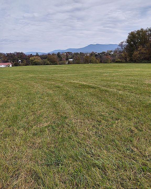 1st image of 205 Nauman Ln
