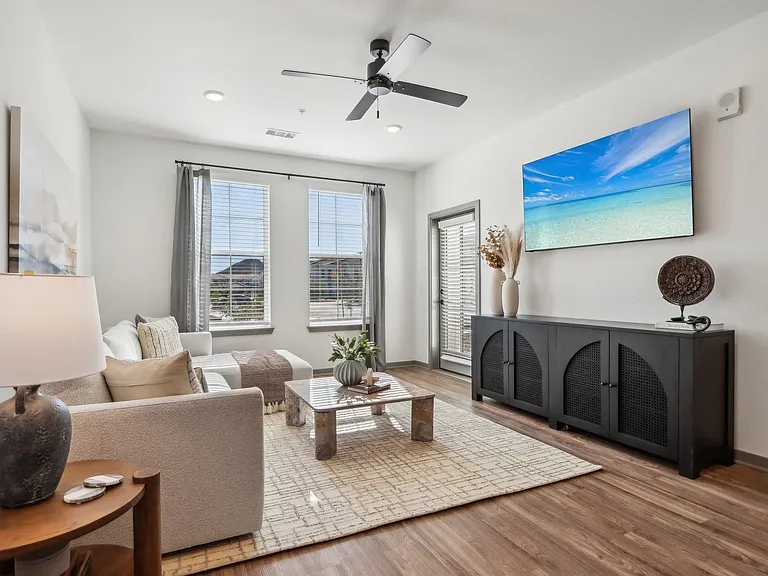 Stella Luxury Apartment Homes — Photo 13