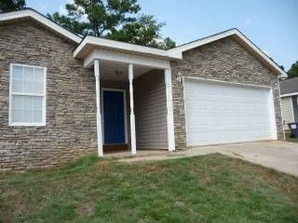 202 Spring Creek Dr, Perry, GA 31069