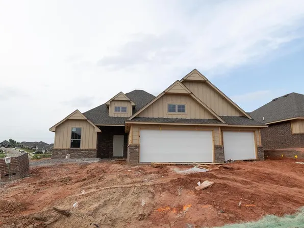 3148 Grapevine St, Edmond, OK 73034