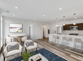 860 N 3rd St #206, Philadelphia, PA 19123