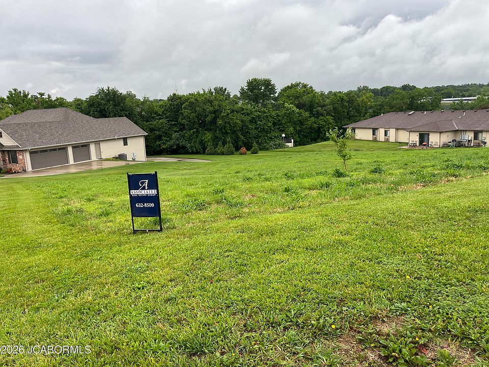 2nd image of 4721 Glenshire Way