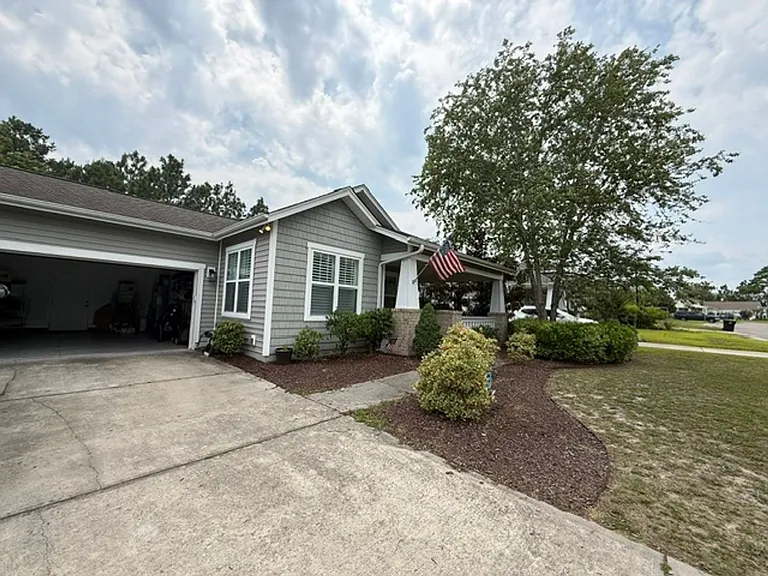 508 Cottage Ct — Photo 2