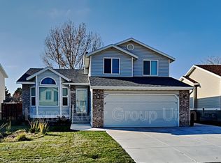 6158 S Crystal River Dr, Murray, UT 84123