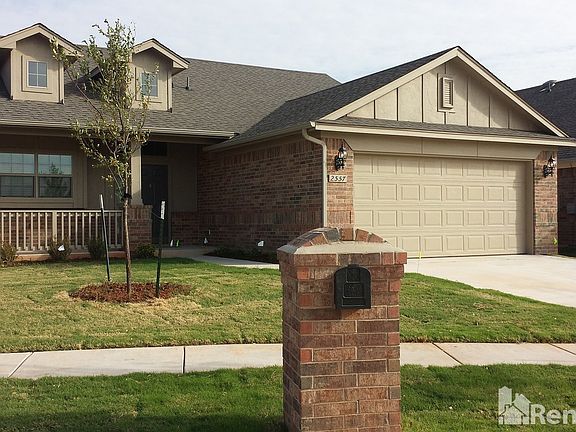 3rd image of 2557 NW 186th St