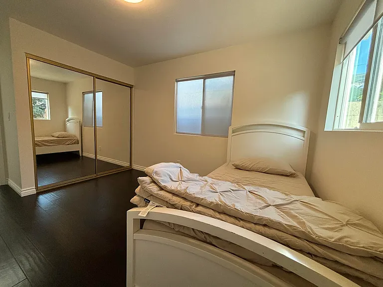 420 E Olive Ave — Photo 11