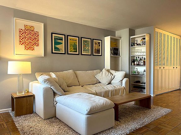 2nd image of 205 3rd Ave APT 9-V
