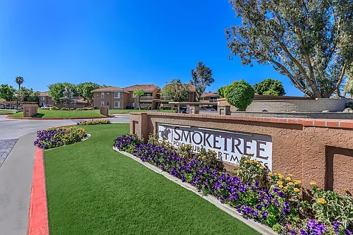 Smoketree Apartments Photo 1