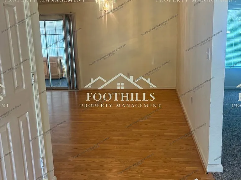1003 Ravenswood Dr — Photo 4