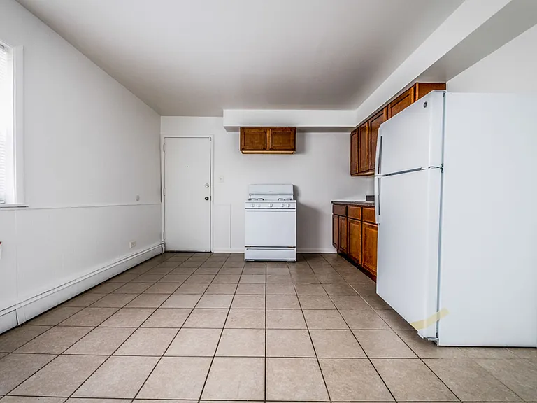 8100 S Drexel Ave — Photo 18