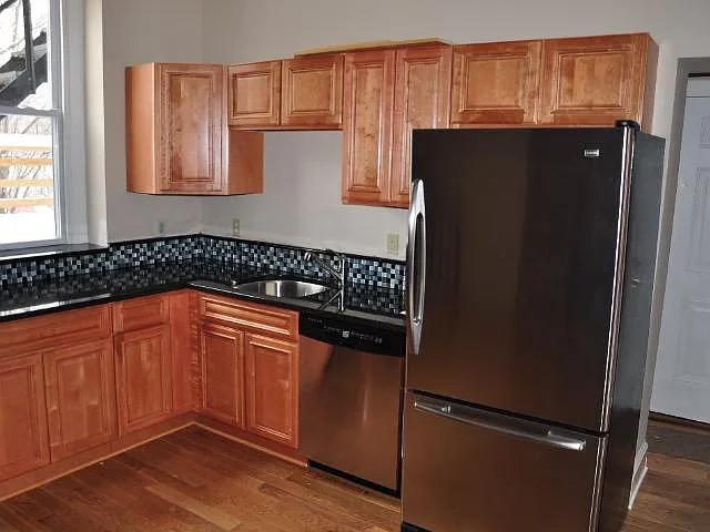 52 Clinton Avenue — Photo 2