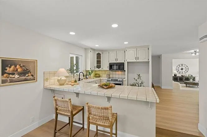 7631 Santa Paula Dr — Photo 9