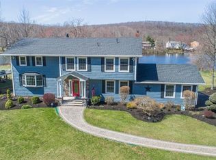 51 Meadowbrook Rd, Randolph, NJ 07869