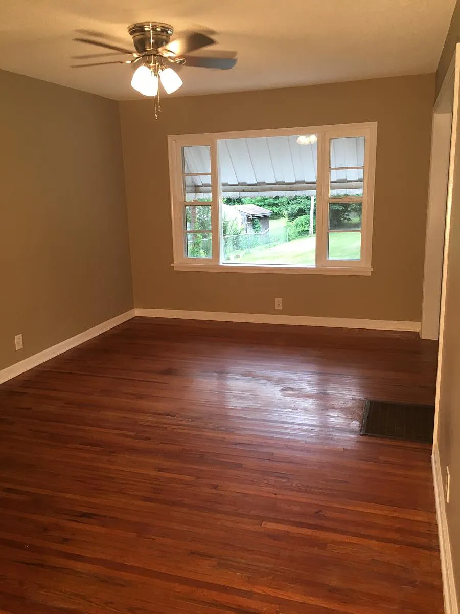 Building Photo - 1118 Pin Oak Ct