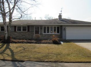 3209 W Apache Rd, Sheboygan, WI 53083