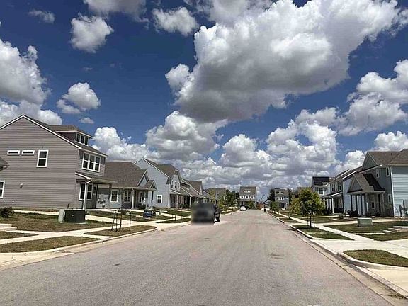 Exterior Neighborhood (street photo)
