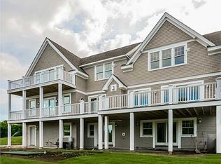 17 Browning Dr, Narragansett, RI 02882