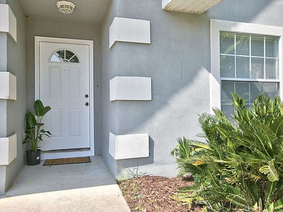 2nd image of 3550 Chatelaine Ct