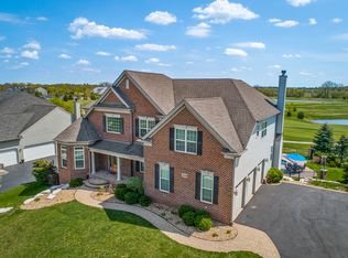 3519 Tournament Dr, Elgin, IL 60124