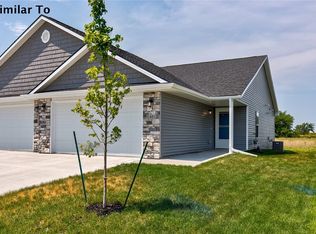 1511 Fair View Dr, Dallas Center, IA 50063