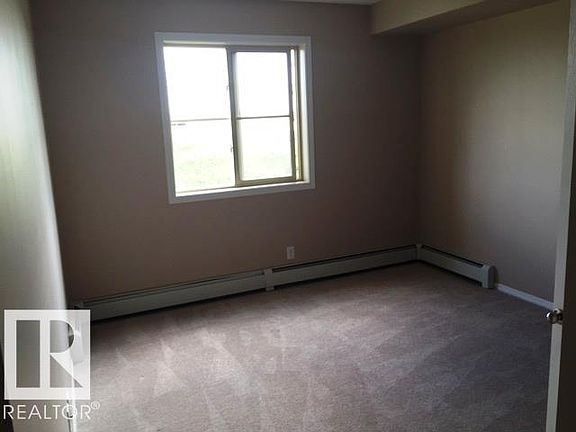 4th image of 12035 22nd Ave SW #206