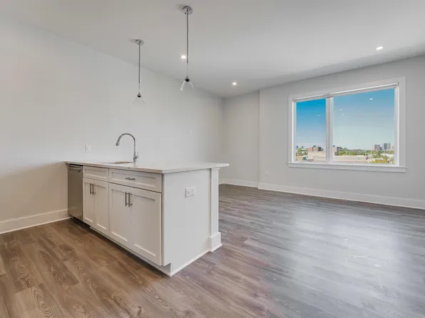 658 Grand St #202, Jersey City, NJ 07304