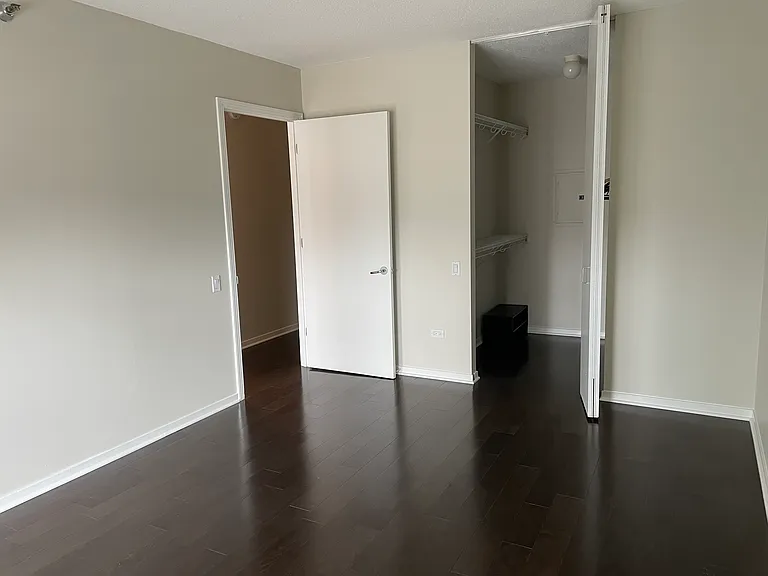 400 N Lasalle St #2304 — Photo 15