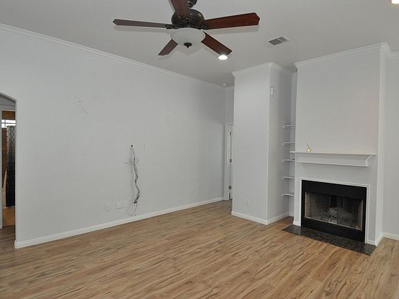 5th image of 1601 Windy Park Dr