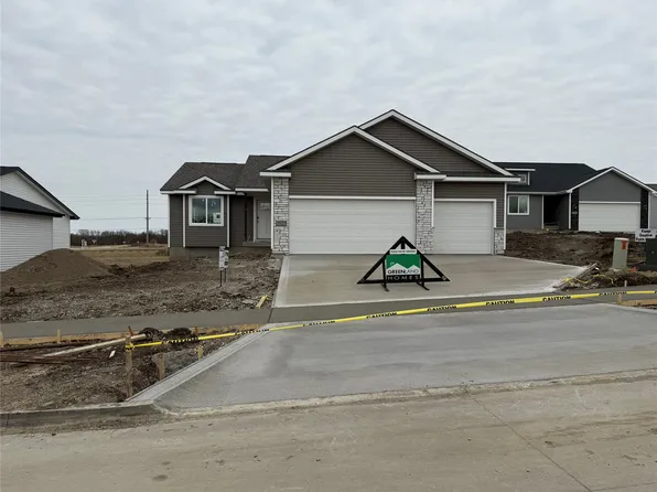 25127 Bluebird Cir, Adel, IA 50003