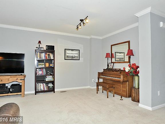 2nd image of 6665 Ordsall St
