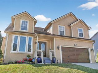 4715 NW 92nd St, Kansas City, MO 64154